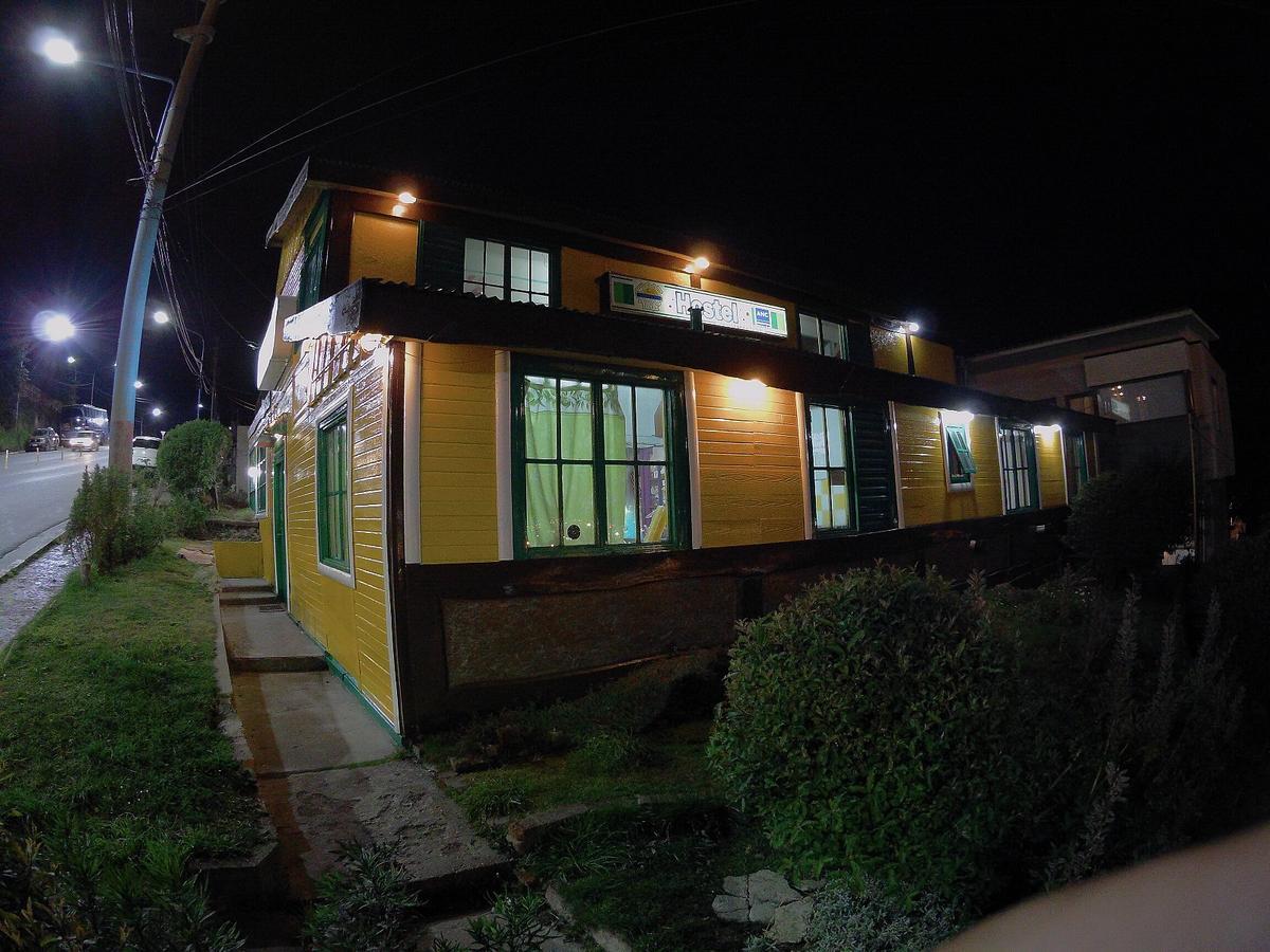Amanecer de la Bahía Hostel Ushuaia Bagian luar foto